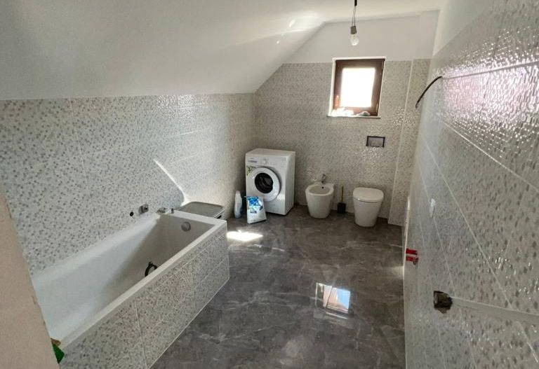 CASĂ INDIVIDUALĂ P+M, teren aferent 500 mp, zona SATU NOU - MUNTENI de SUS; - Poză 5