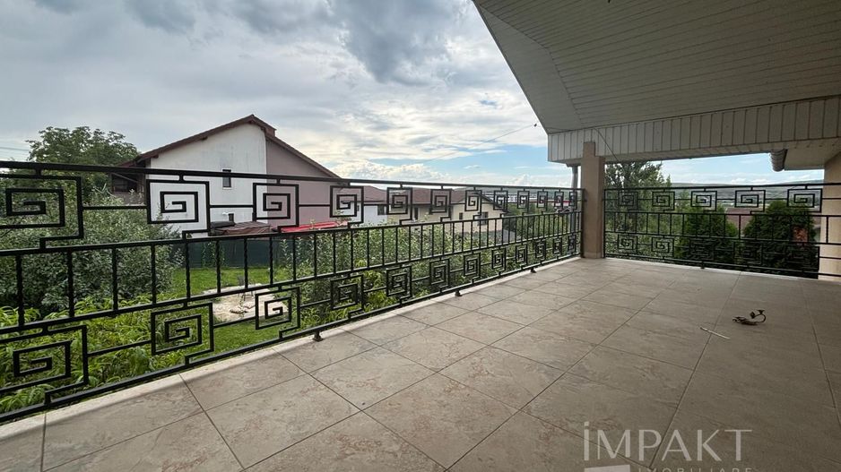 Vilă spațioasă cu garaj, curte de 600 mp  Sânnicoara - Poză 18