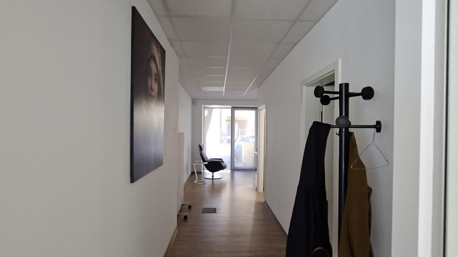 Spațiu pretabil birouri/cabinete medicale - Poză 20