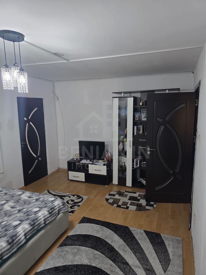 2 Semidecomandate - Parter -Balcon Cu Beci-CT-45mp- Cv9-Scoala 34 - Poză 5