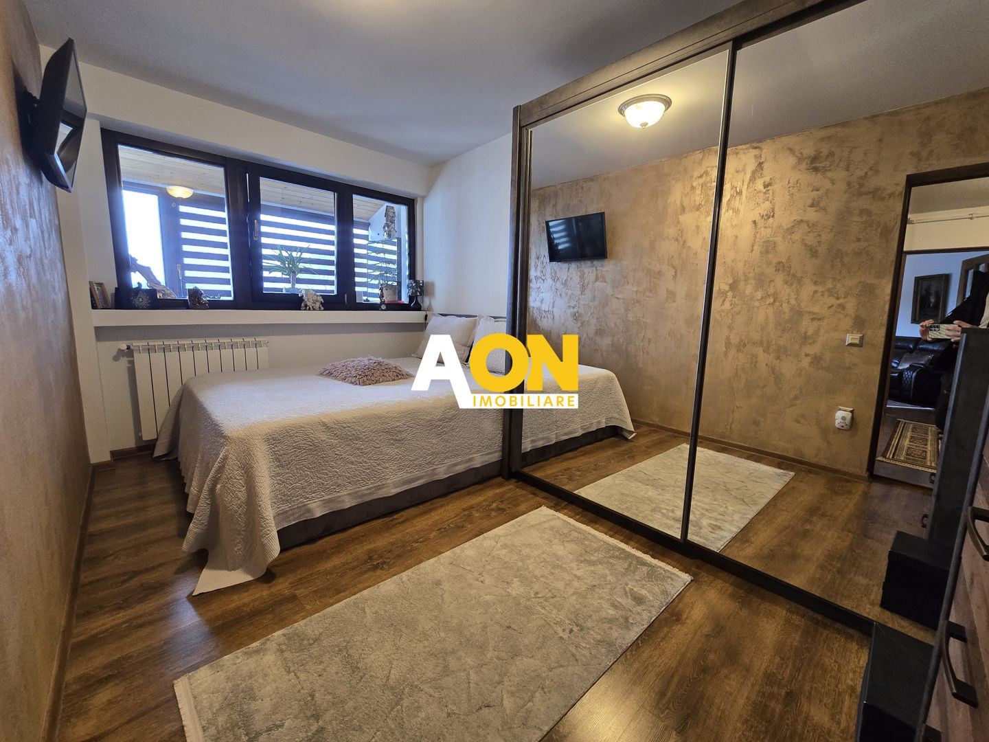 Apartament 2 Camere M-uri, Vedere spre Catedrala, Complet Renovat - Poză 7