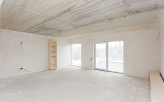 CASĂ DE VÂNZARE ÎN DUMBRAVA SUPRAFAȚA DE 300 MP + TEREN 3.5 ARI - Poză 9
