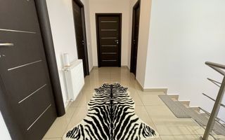 Locuinta eleganta cu finisaje premium - Poză 20