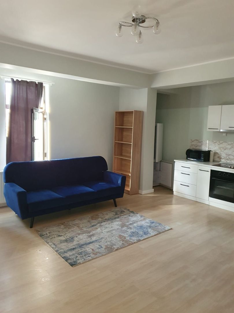 De inchiriat apartament cu o camera, centru, etaj 1, 400 E - Poză 4