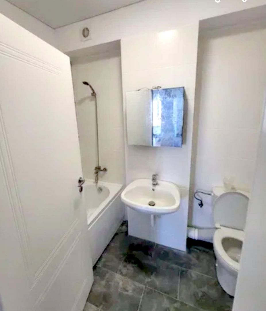 Apartament modern cu 3 camere - Complex Arcada - Poză 11