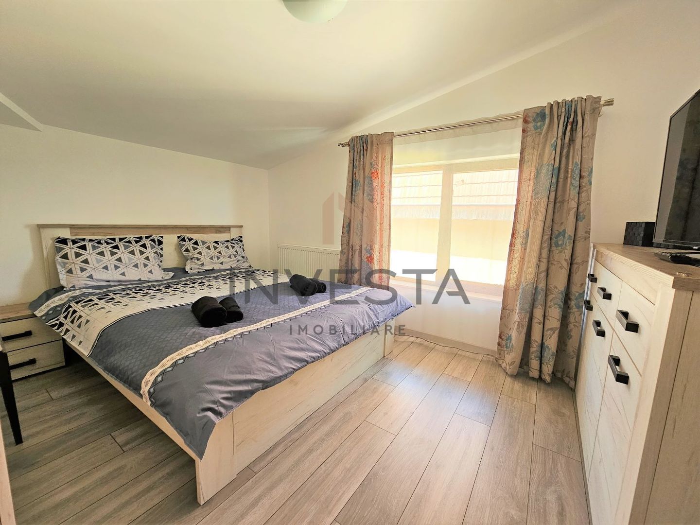 Apartament spatios cu 10 camere si parcare de inchiriat, Borhanci! - Poză 20