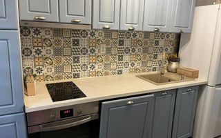 Apartament cu 2 camere, balcon și parcare inclusă, zona Florilor. - Poză 3