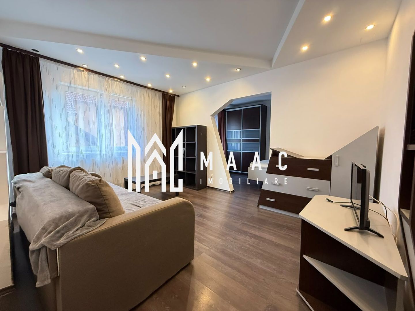 Apartament 2 camere | Etaj 1 | PET-FRIENDLY | Mihai Viteazu - Poză 1
