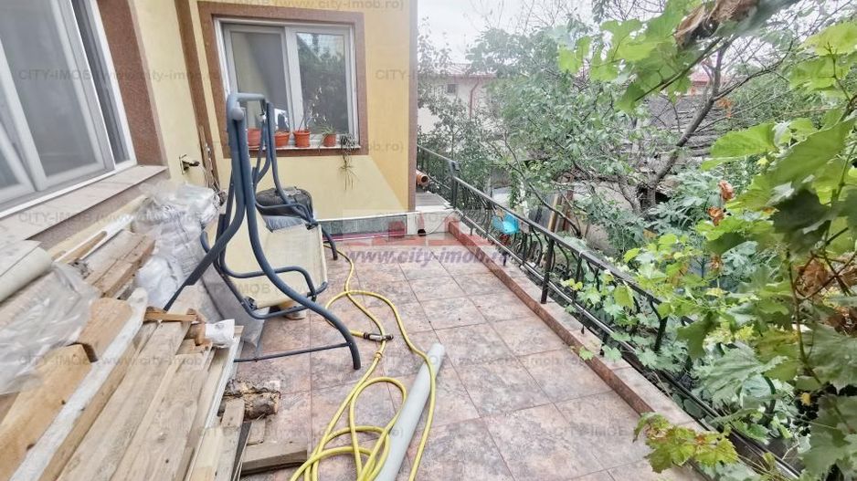 Vanzare casa Andronache - Poză 11