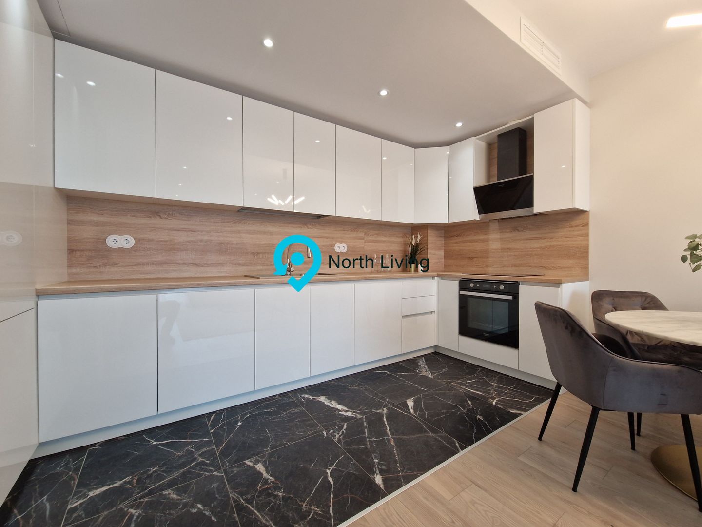 3 Camere Premium | Parcare | Triana - Poză 5