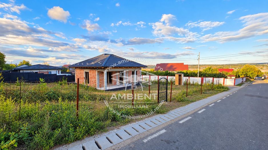 CASĂ individuală 90 mp,  teren 377 mp, VASLUI zona BRODOC; - Poză 3