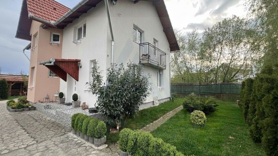 Casa moderna 5 camere 2 bai si teren 400 mp in zona Veterani - Poză 9