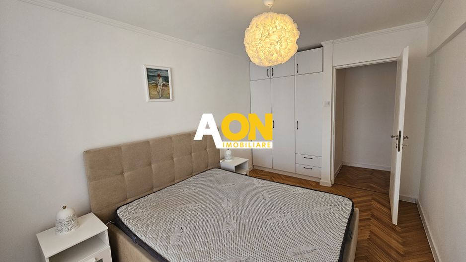 Apartament cu 2 Camere, Etaj Intermediar, Zonă Ultracentrală - Poză 8