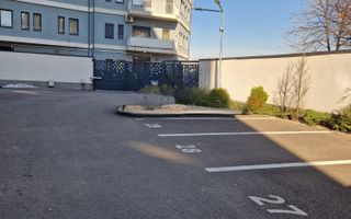 Apartament de lux cu terasa, complet utilat - Poză 18