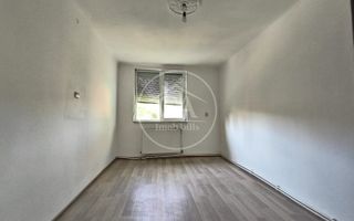 Apartament de vanzare cu 2 camere si curte in zona Centrala, Otadeaa - Poză 4