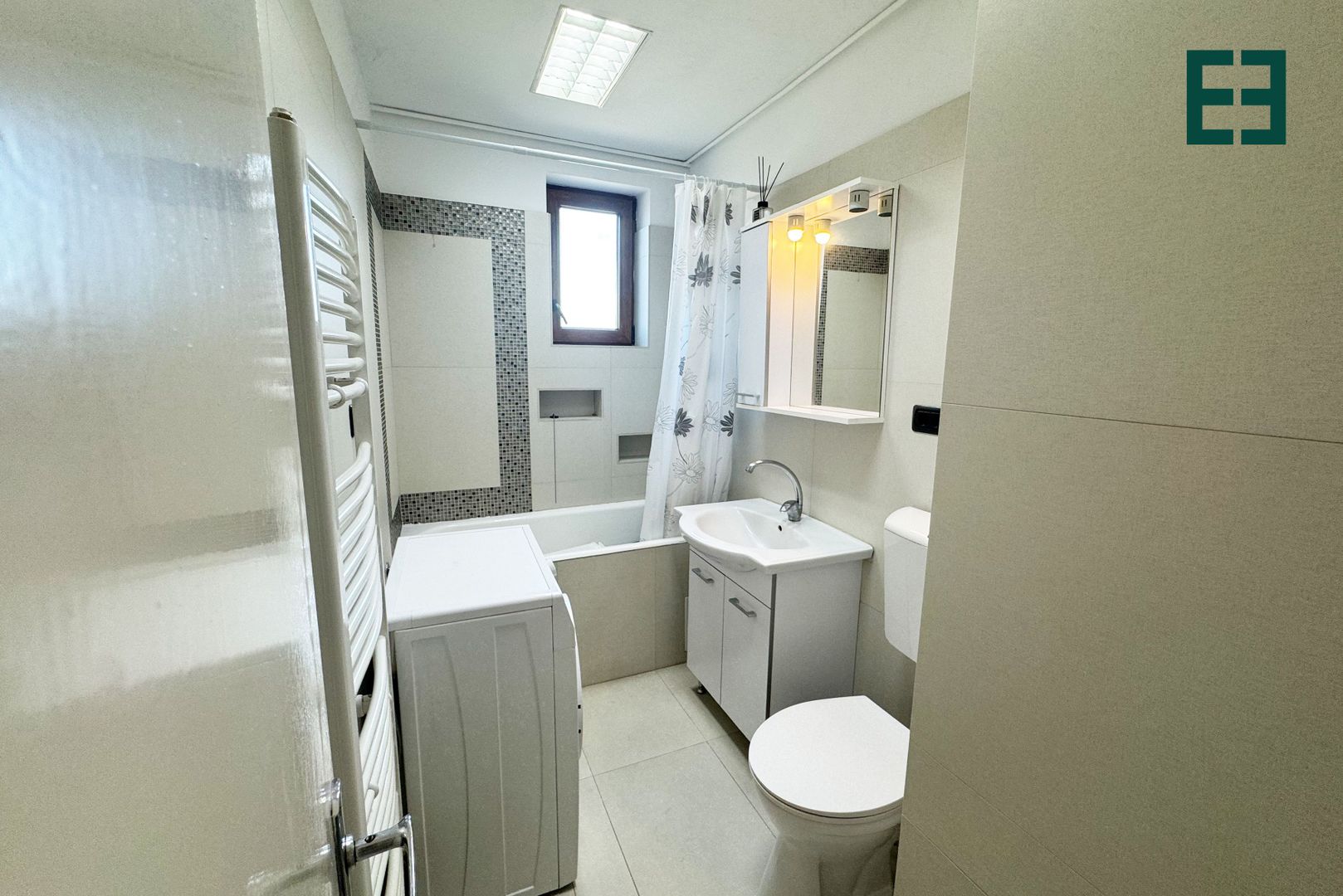 Apartament cu 2 camere zonă centrală - ARAD - Poză 12