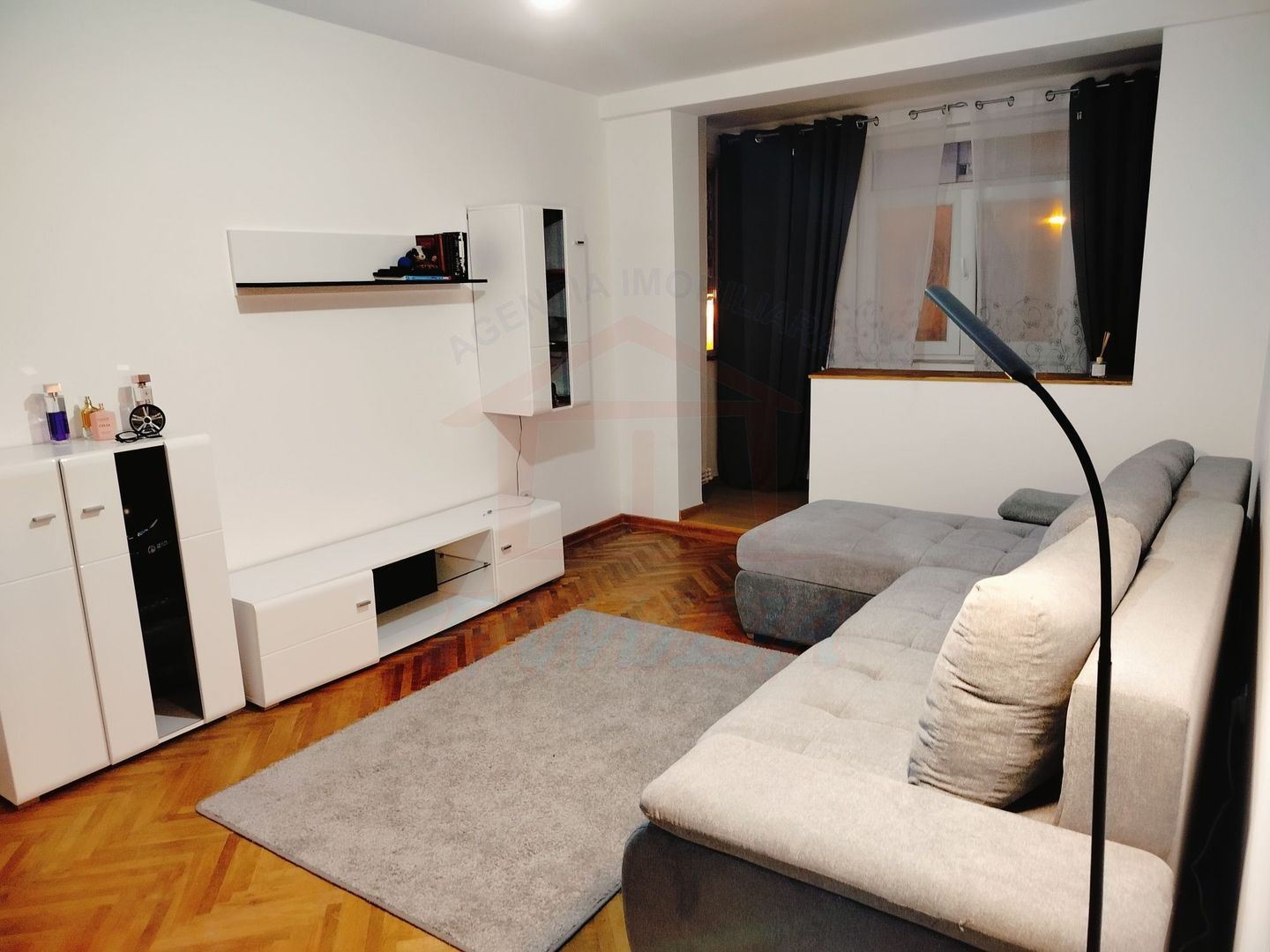 APARTAMENT CU 2 CAMERE DE VÂNZARE | MICRO 19 – ZONA NEACȘU | GALAȚI - Poză 1