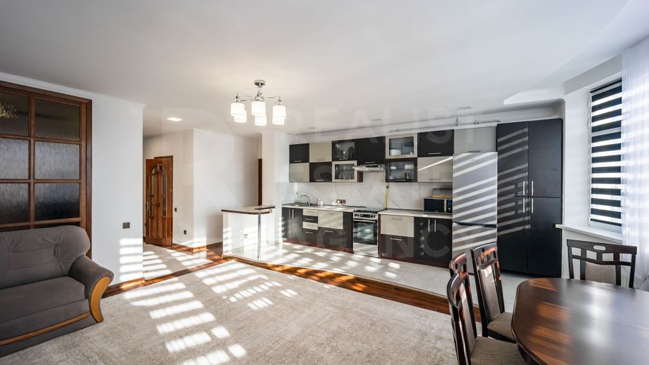 Vânzare, apartament 2 camere + living, str. Alecu Russo, Ciocana - Poză 3