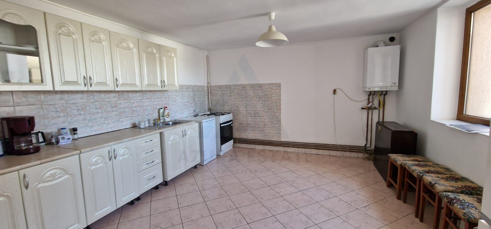 Casa P+1+M cu 5 camere teren 486 mp garaj si filigorie in Trei Stejari - Poză 6