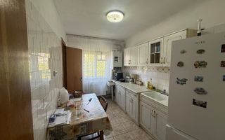 Apartament 4 camere 1 Mai Langa Spitalul Nr 1 - Poză 5