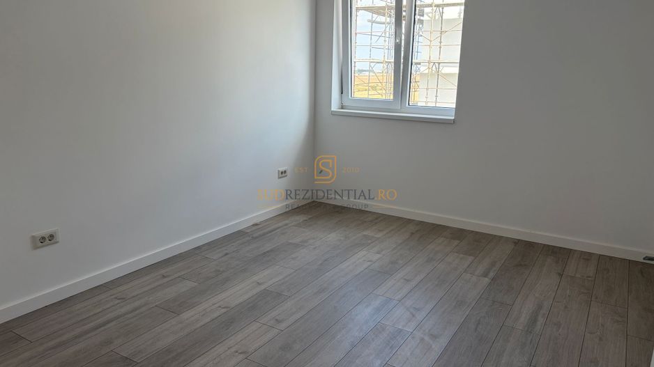 Apartament 2 camere, decomandat, parcare, 10 min de Metrou Berceni - Poză 3