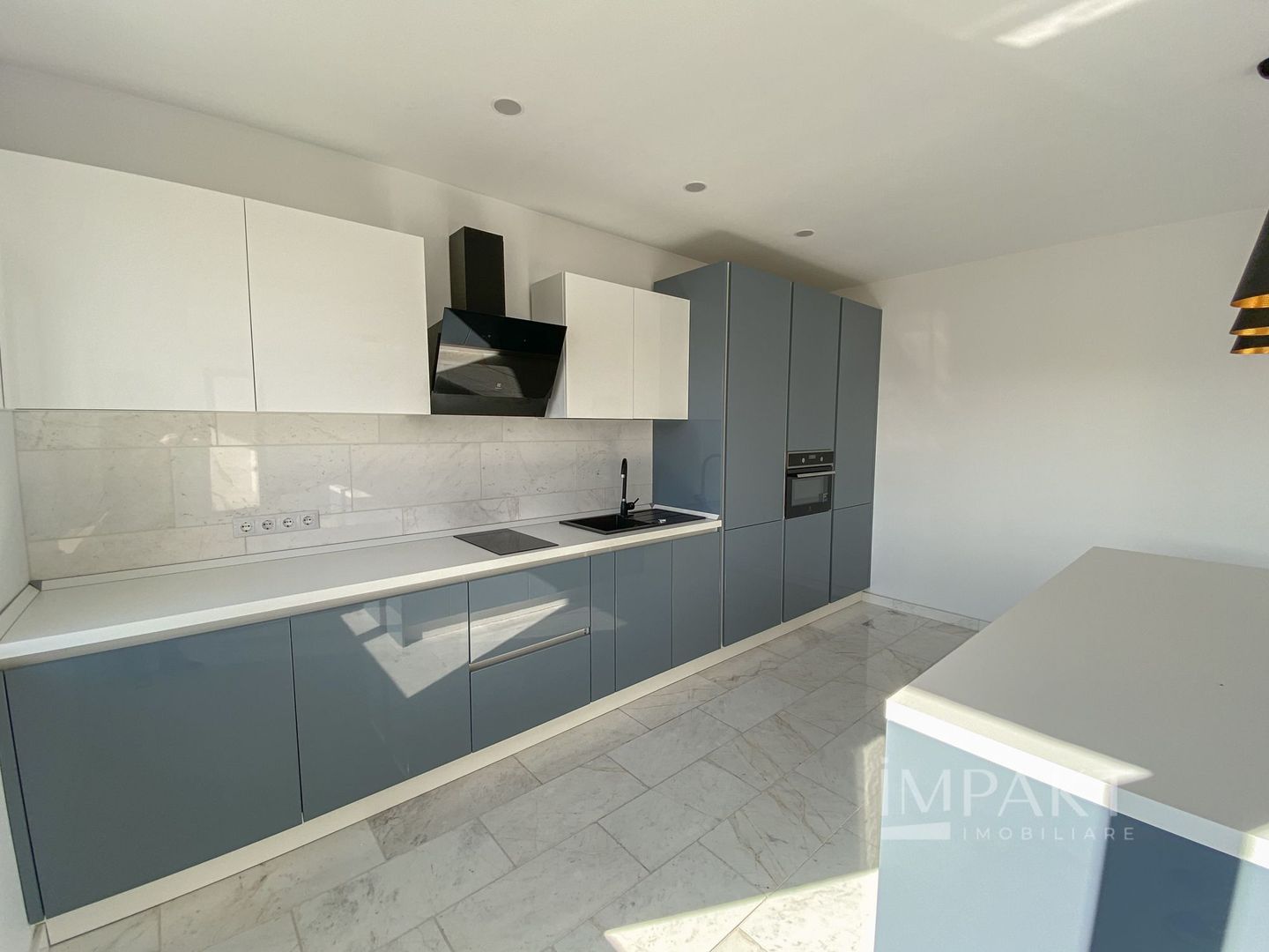 Va propunem spre inchiriere un spatiu pentru birou in Gheorgheni. - Poză 2