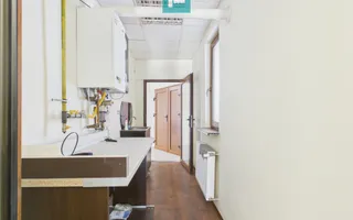 Spațiu central birou/locuință – Str. Primăriei - Poză 13