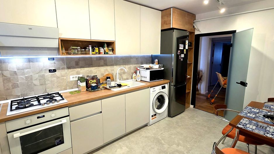 Apartament 4 camere de inchiriat - Zona Centrala - Poză 11