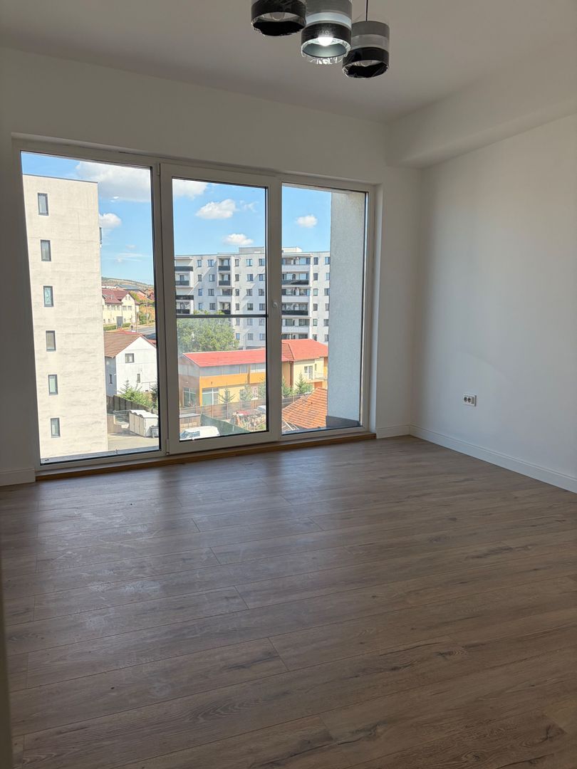 Apartament spatios | 102 mp | 3 dormitoare | parcare | C. Baciului - Poză 4
