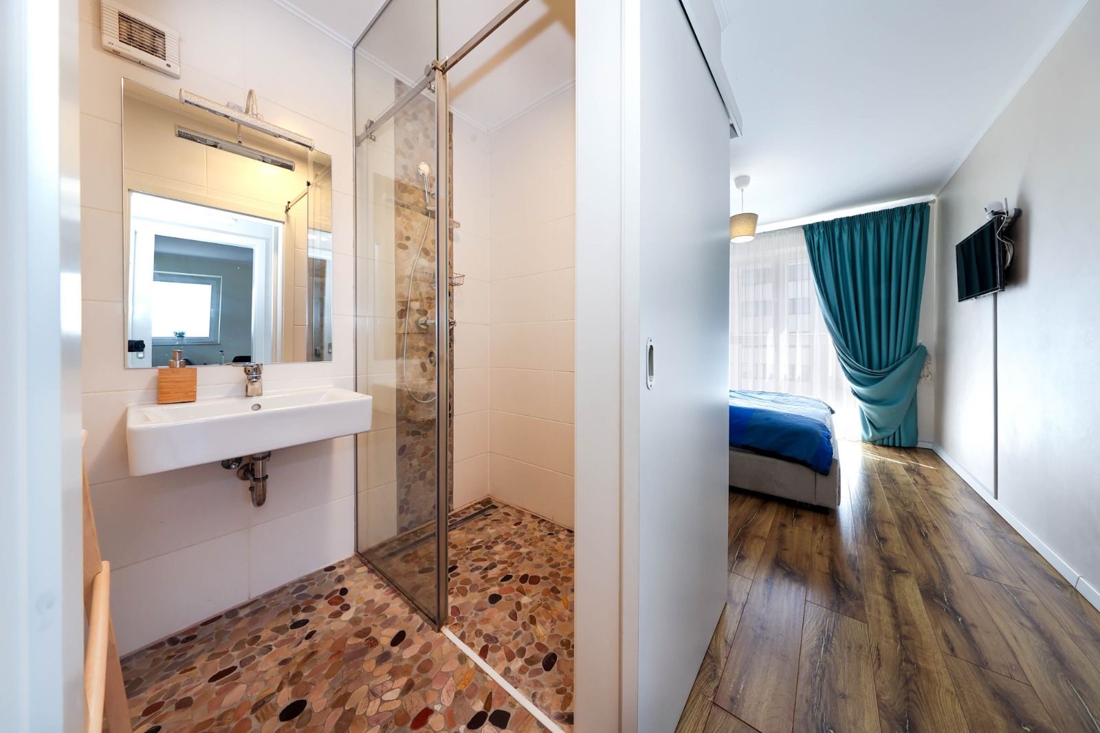 Apartament 2 camere zona Coresi | Complex Avantgarden Tractorul - Poză 12