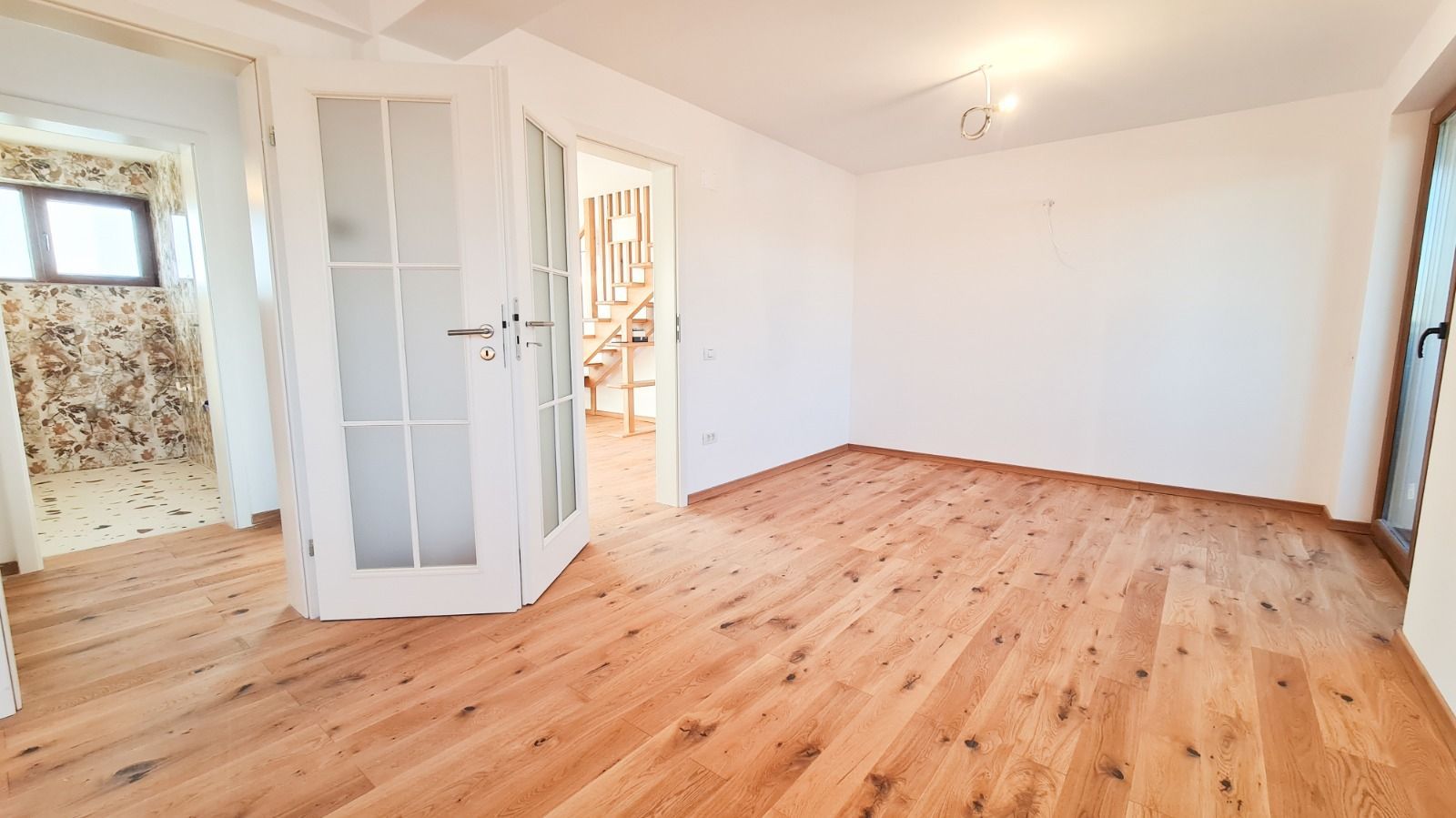 Casa noua, Green City, parter ,etaj , mansarda, 150mp utili,lux - Poză 12