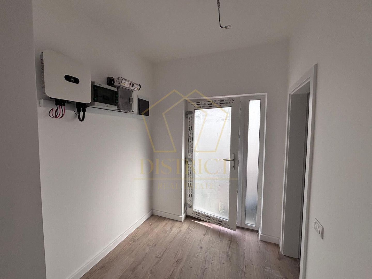 COM 0% Duplex cu 4 camere, panouri, pompe de caldura | Giroc - Poză 18