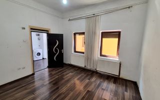 Casa Parter 43,40 mp + bucatarie anexa 13,40 mp - Parcul Carol - Poză 3