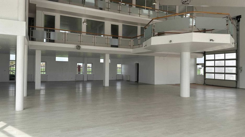 Inchiriere showroom | Afumati | 910 mp - Poză 1