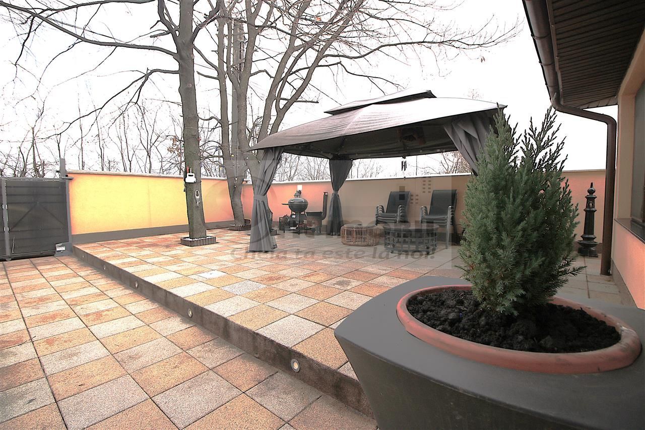 MIROSLAVA CASA EXCLUSIVISTA LA CHEIE LUX STIL MEDITERANEAN MOBILATA - Poză 15