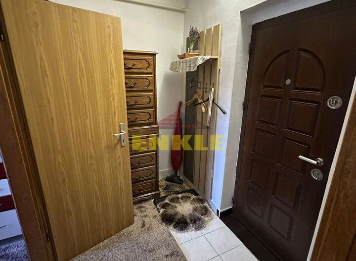 De vânzare apartament cu 2 camere, etaj 2 , zona Stadion - Poză 4