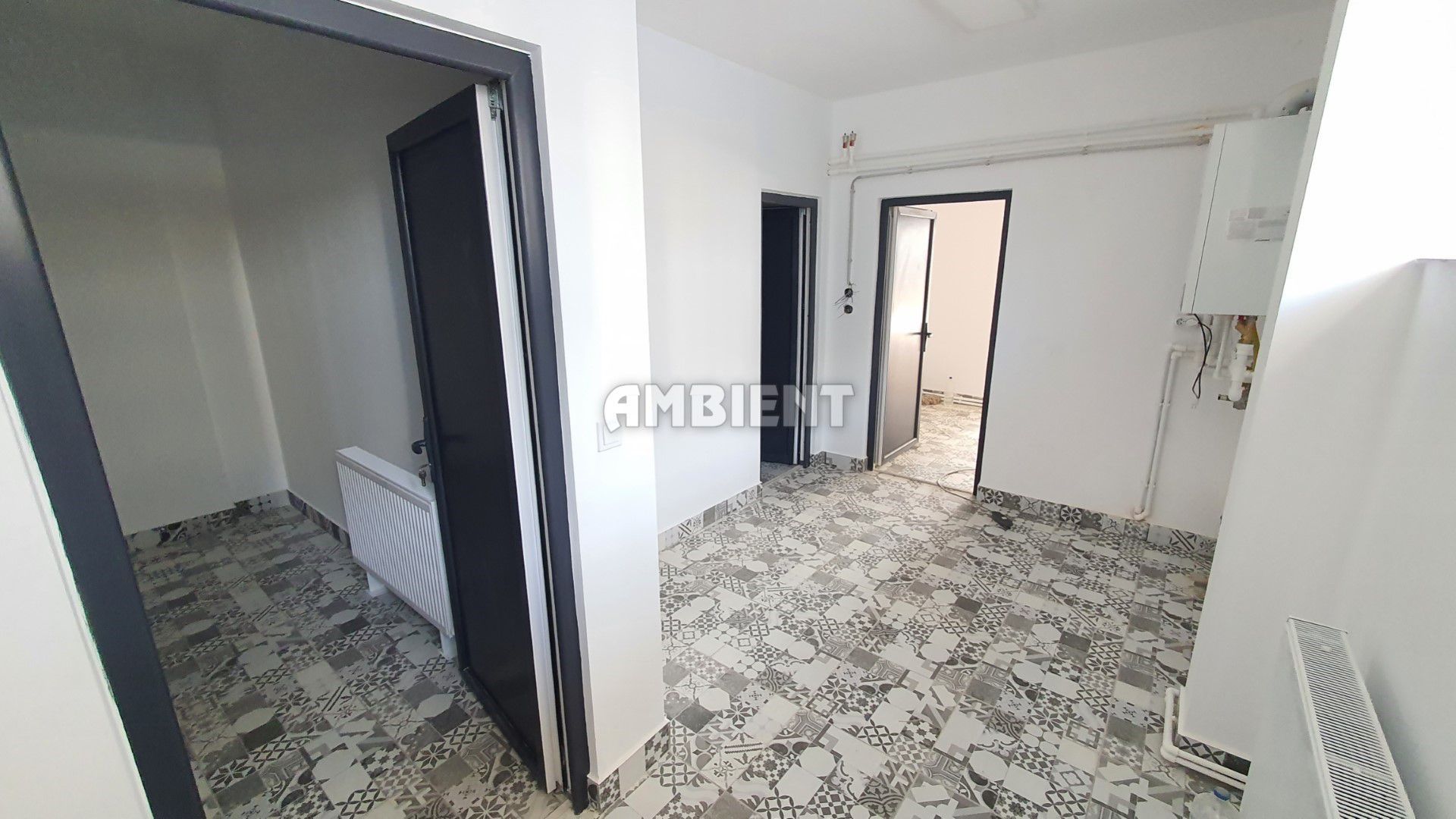 DE ÎNCHIRIAT - Spațiu comercial/birouri ULTRACENTRAL - 200 mp; - Poză 6