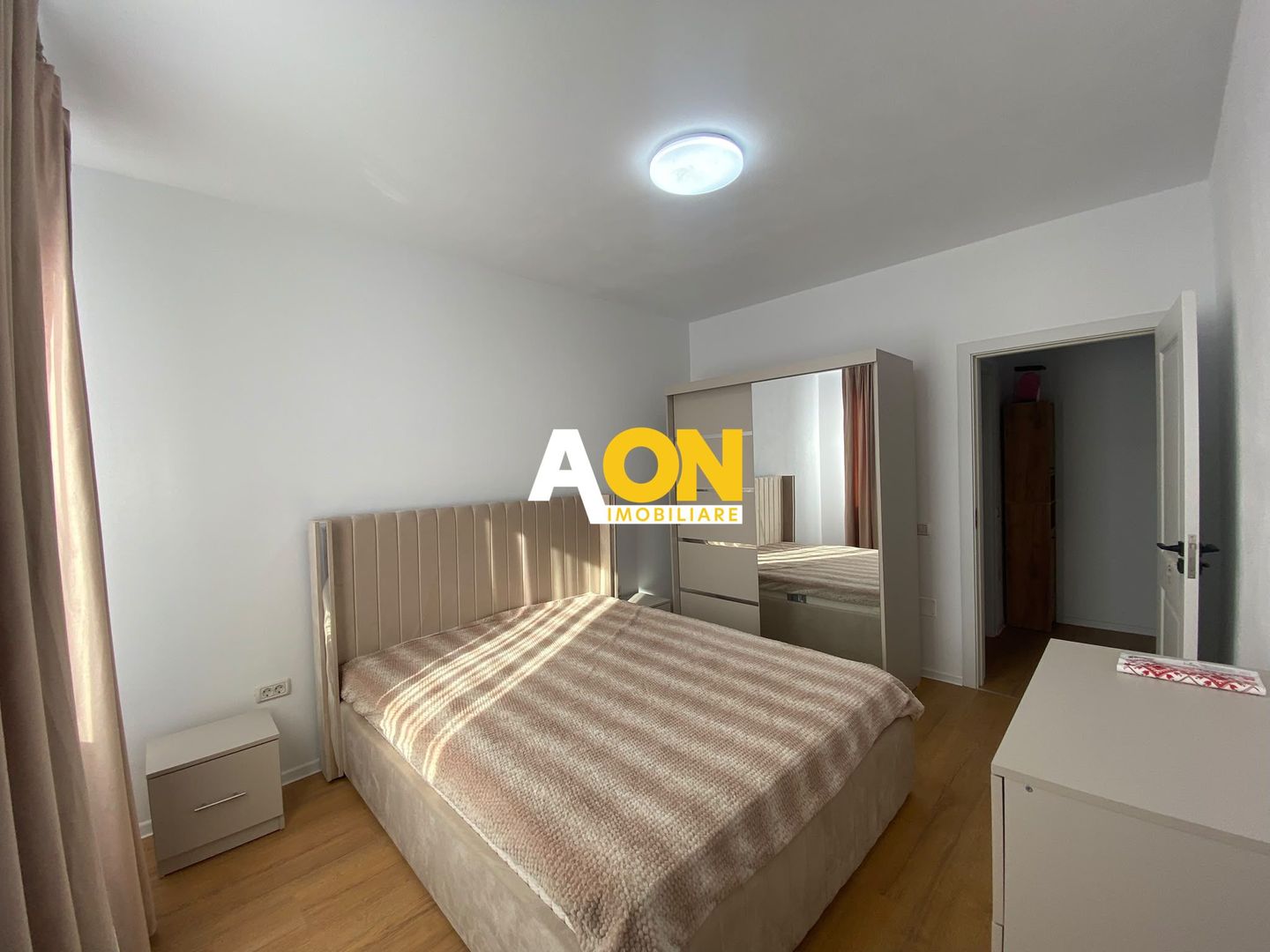 Apartament 2 Camere, Bloc Nou, Prima Închiriere, Loc de Parcare - Poză 1