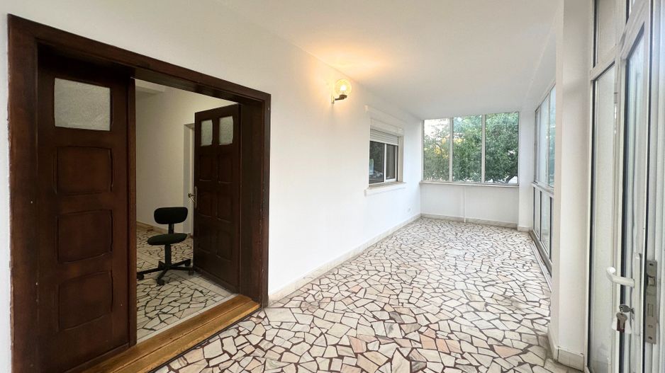 Oferim spre închiriere o proprietate de excepție zona Sisesti - Poză 6