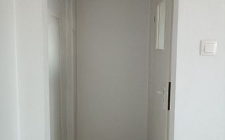 Garsoniera de vanzare la Hala Traian Calea Calarasi - Poză 8