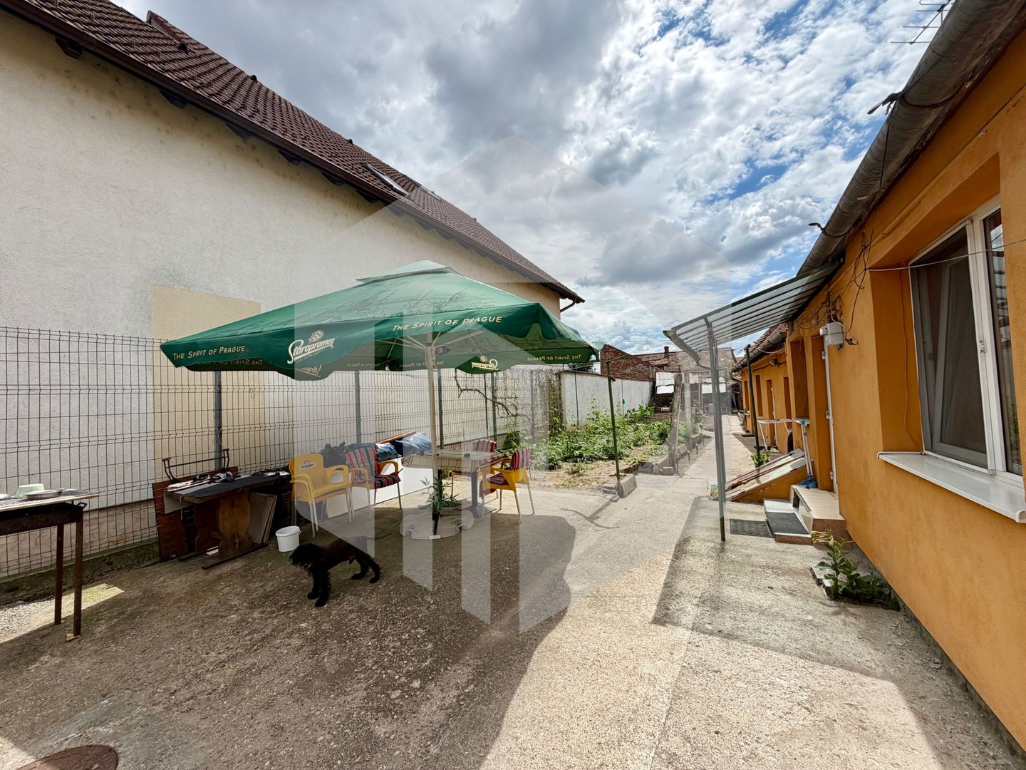 Casa+teren-Str. Kogălniceanu, Piață Cluj- 313 mp teren - Poză 2