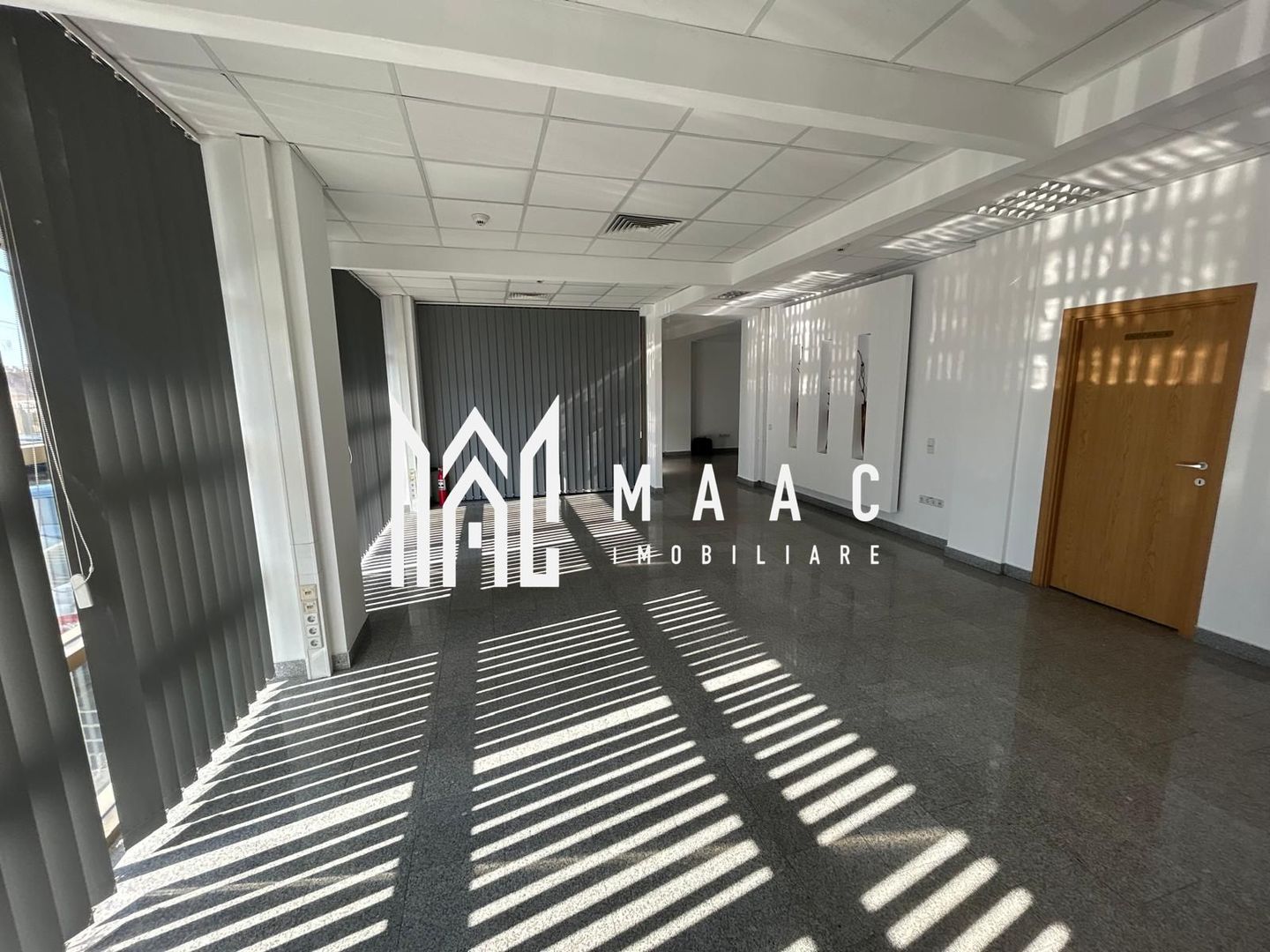 Spațiu de închiriat – Parter clădire – 201 mp + terasă – Hipodrom 2, Sibiu - Poză 3