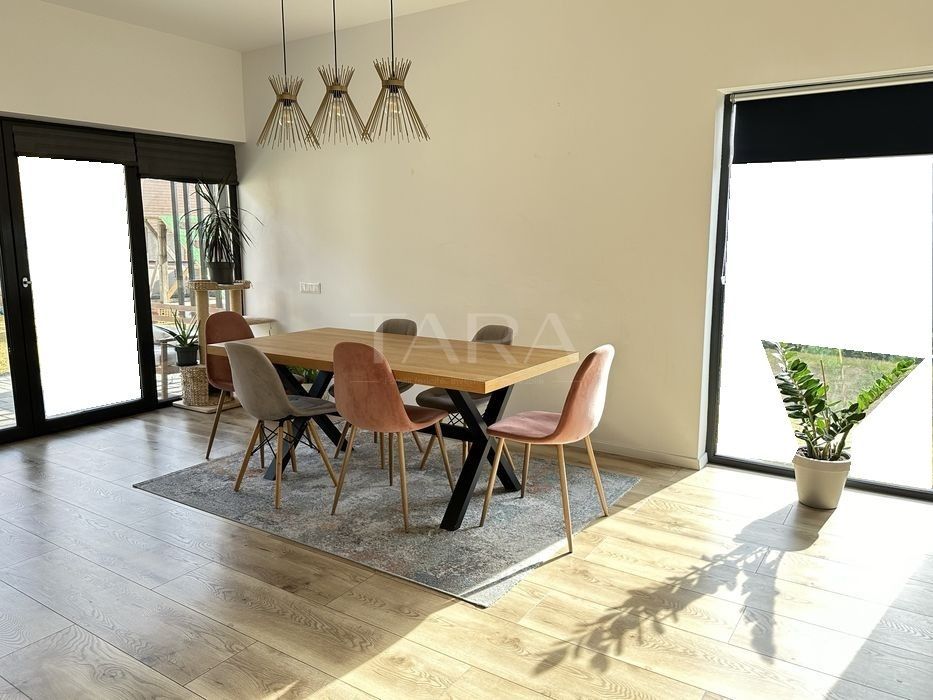 Casă Modernă în Liniștea Naturii - Poză 2