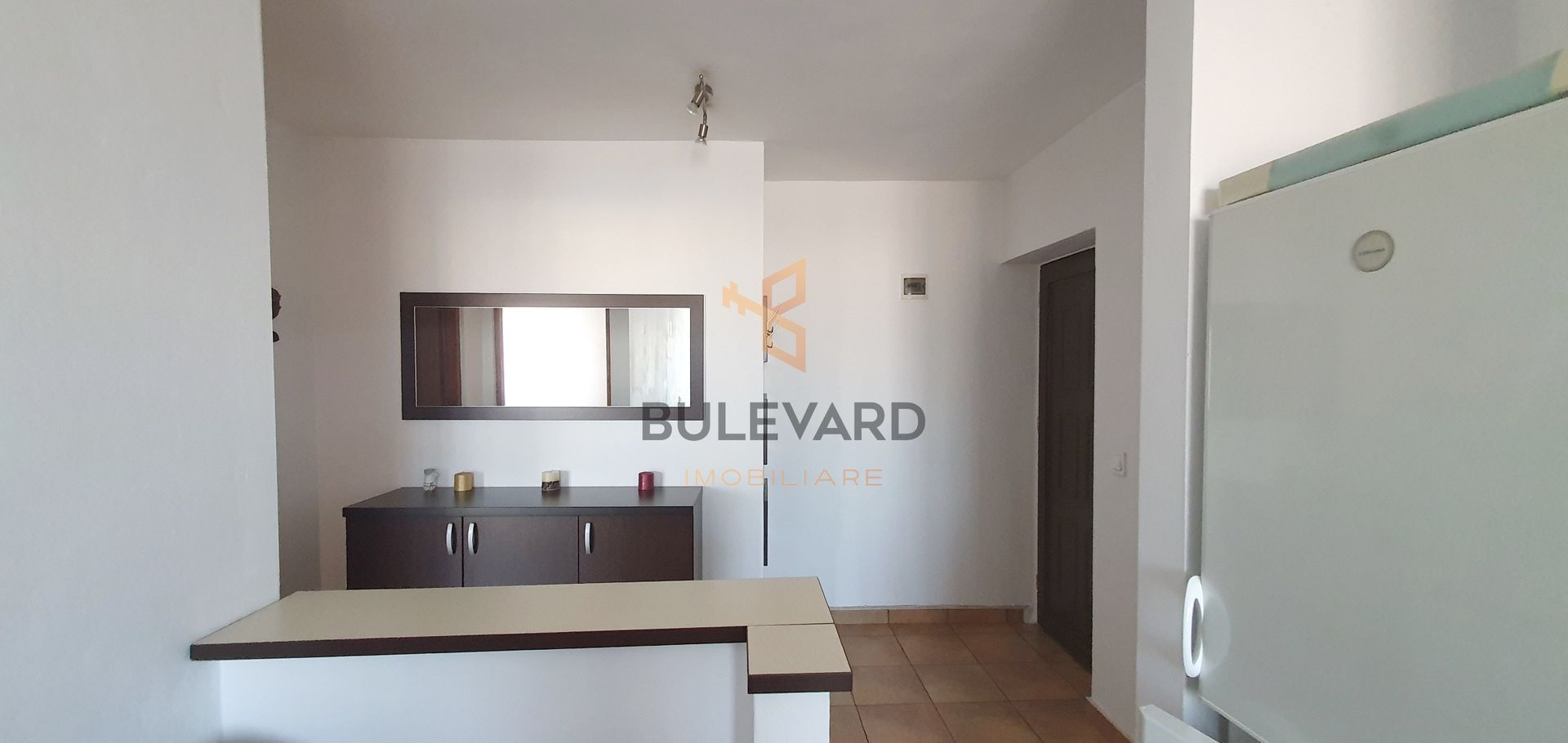 Apartament cu 2 camere decomandate + garaj, zona strazii Frunzisului! - Poză 4