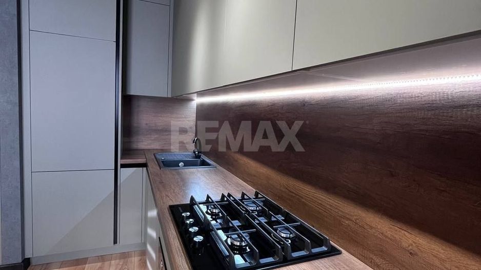 Apartament de vânzare - Poză 2