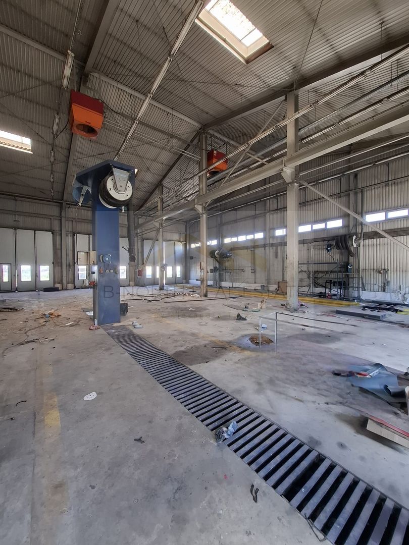 Distribuție /productie 3800 mp -constructie /14.000 mp curte. - Poză 5