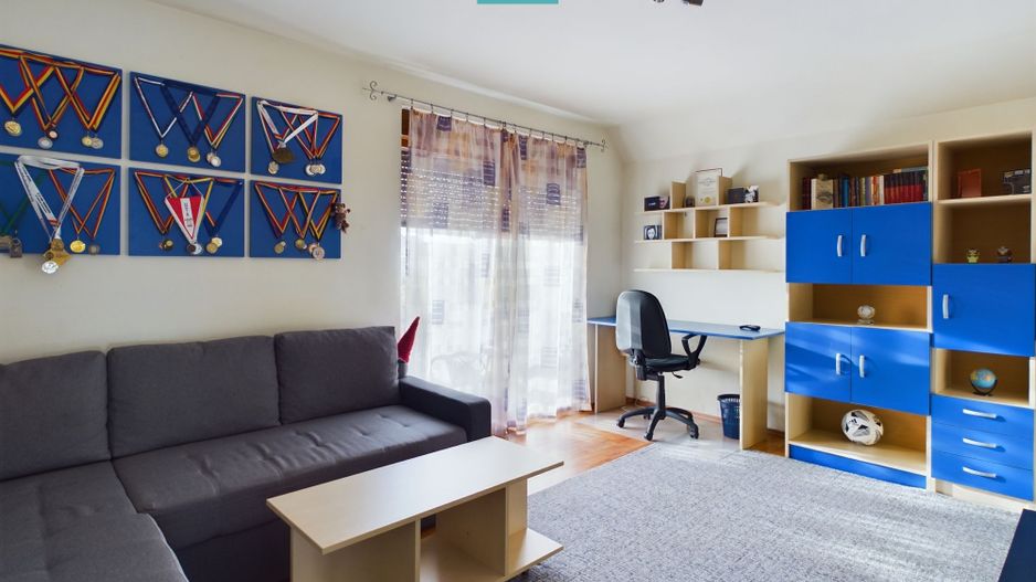 Vilă cu 5 camere de vânzare în zona Aradul Nou - Poză 27