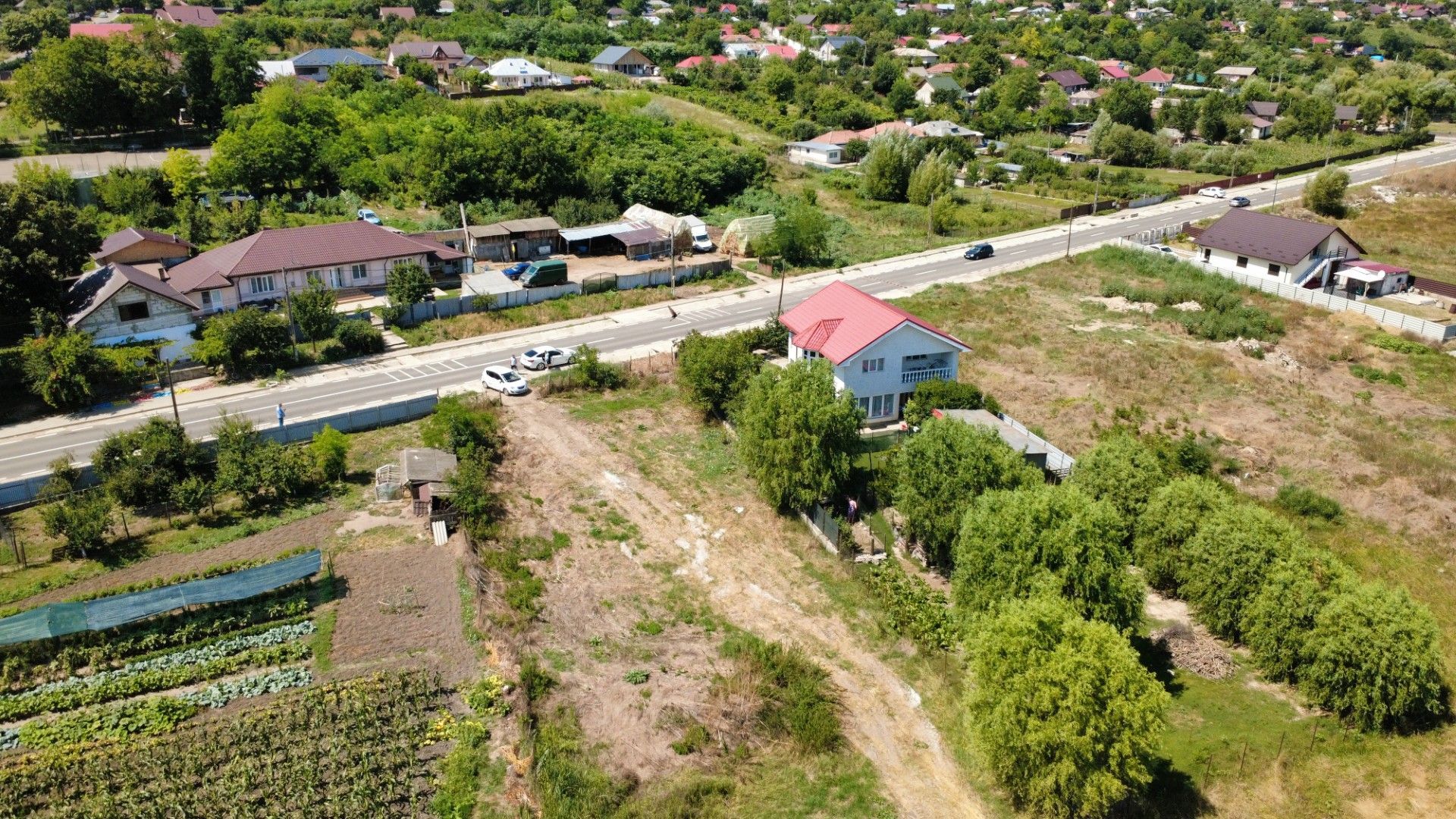 TEREN INTRAVILAN 1.100 mp, zona Școala Brodoc; - Poză 3