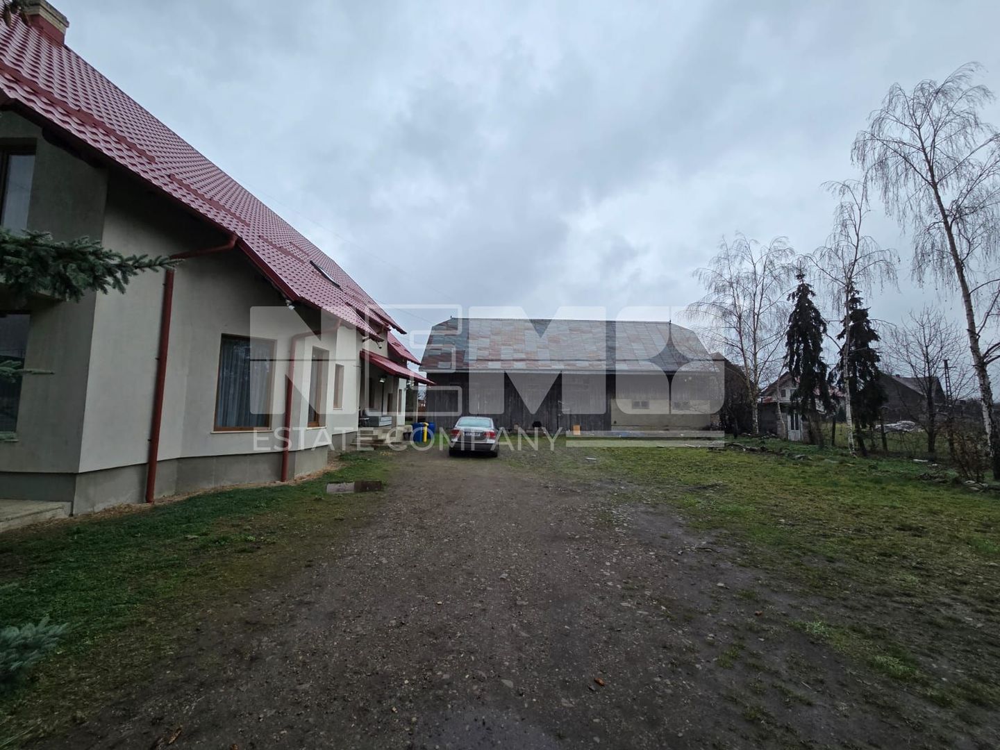 Casă spațioasă la 650000 de euro I Volovăț - Poză 19