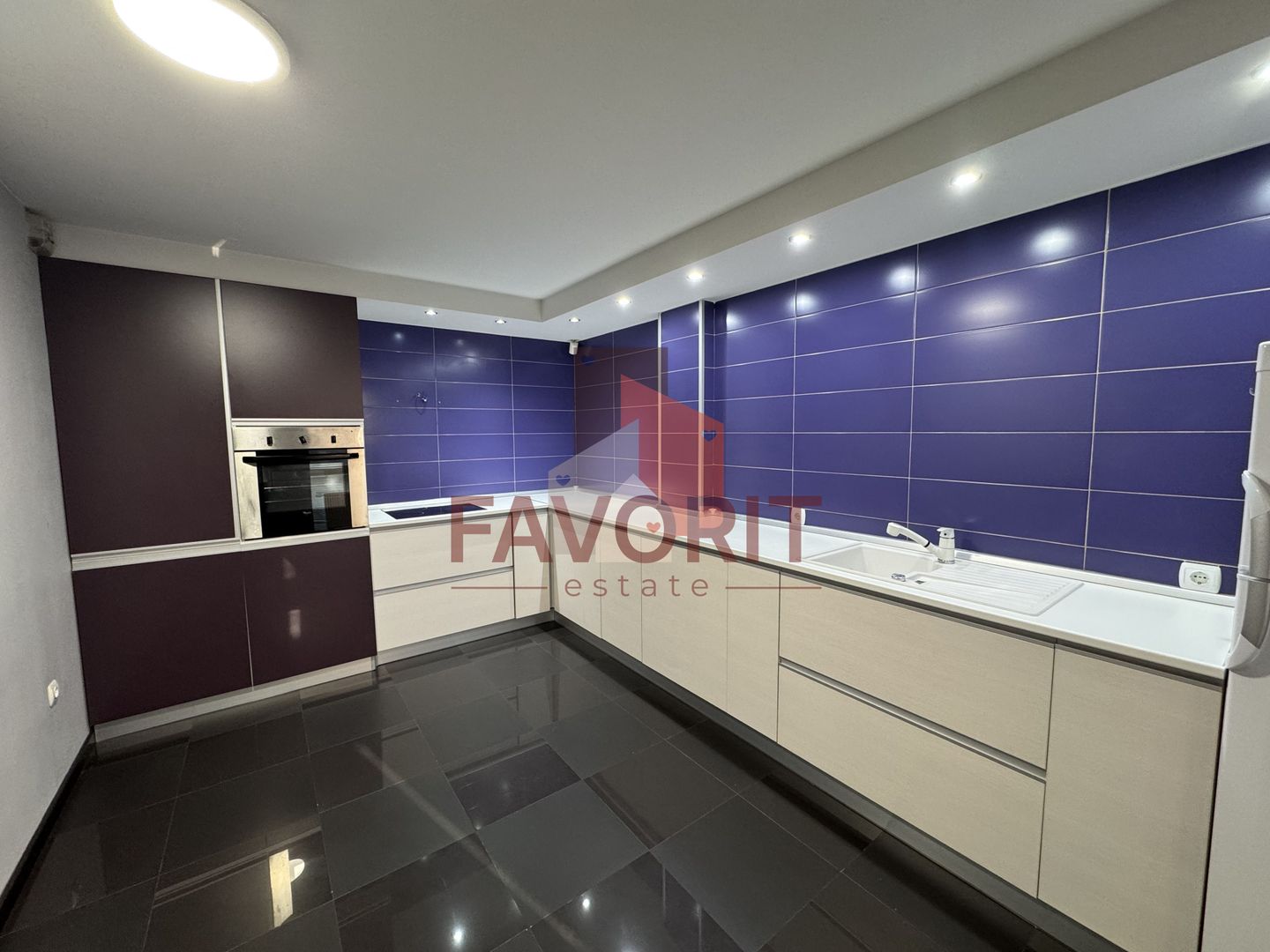 Langa Iulius Town. Renovat. Cu centrala proprie - Poză 1